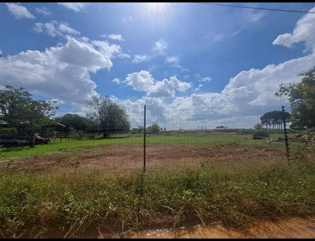 1,107M² VACANT LAND FOR SALE IN RIVERSDALE